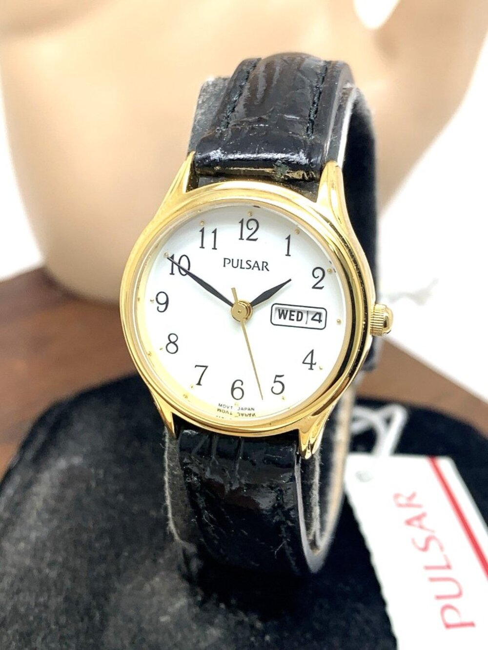 Pulsar Women's Watch VX83-X002 Vintage Quartz White Dial Day Date Black Leather